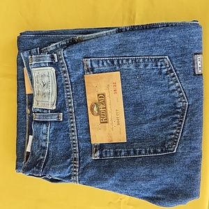 NWT - Red Head Brand Boot Cut Men's Jeans. Size 38x32